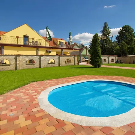 Ponty-lak Panzio *
